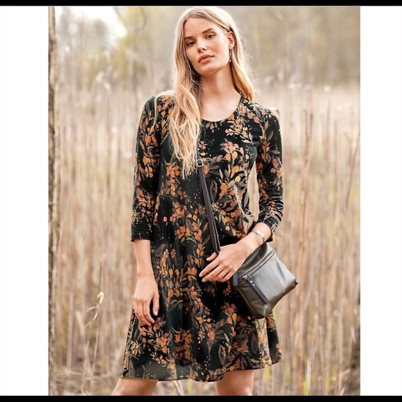 Seamed Knit Trapeze Dress 